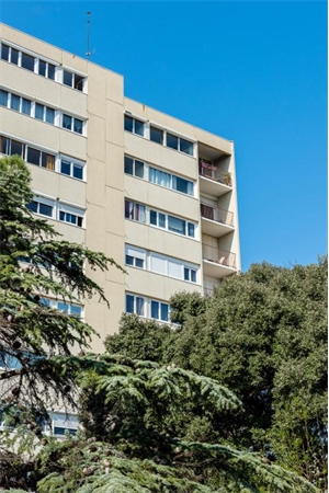 t2 à la location -   30400  VILLENEUVE LES AVIGNON, surface 61 m2 location t2 - UBI428068298